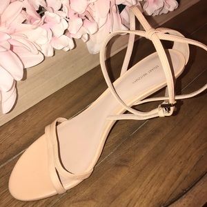 Nude Stuart Weitzman heels never worn